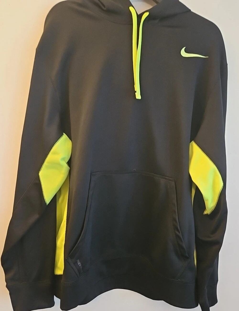 Nike Hoodie Men's Sz XL Black/Green Therma-Fit Polyester Egypt